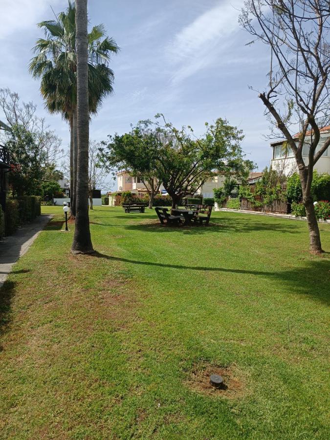 Eros Maisonette In Area Just 700 Meters Or One-minute Drive From Polis Municipal Vakantiehuis Lachi